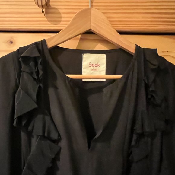 SEEK COLLECTIVE DRESS - Picture 2 of 3